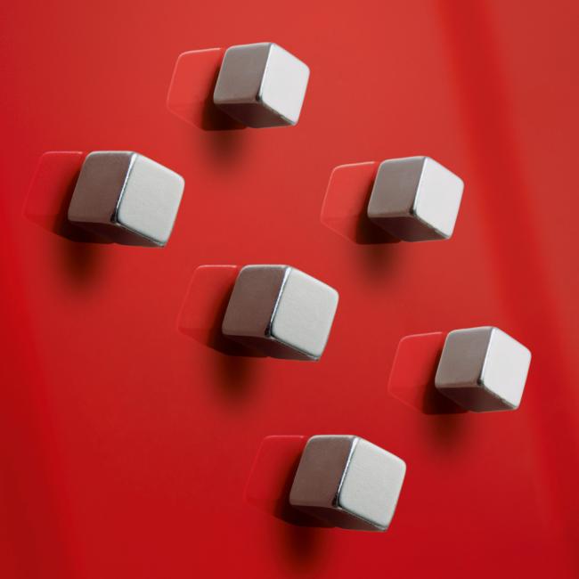 [SI000192] Extra starke Magnete für Glastafeln, Würfel, 6 Stück.
