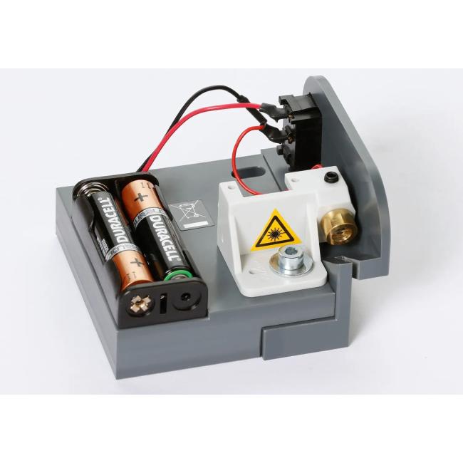 [DA797000] Laserstrahl zeigt Schnitt an